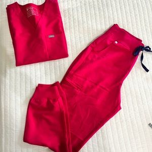 Figs Raspberry scrub set